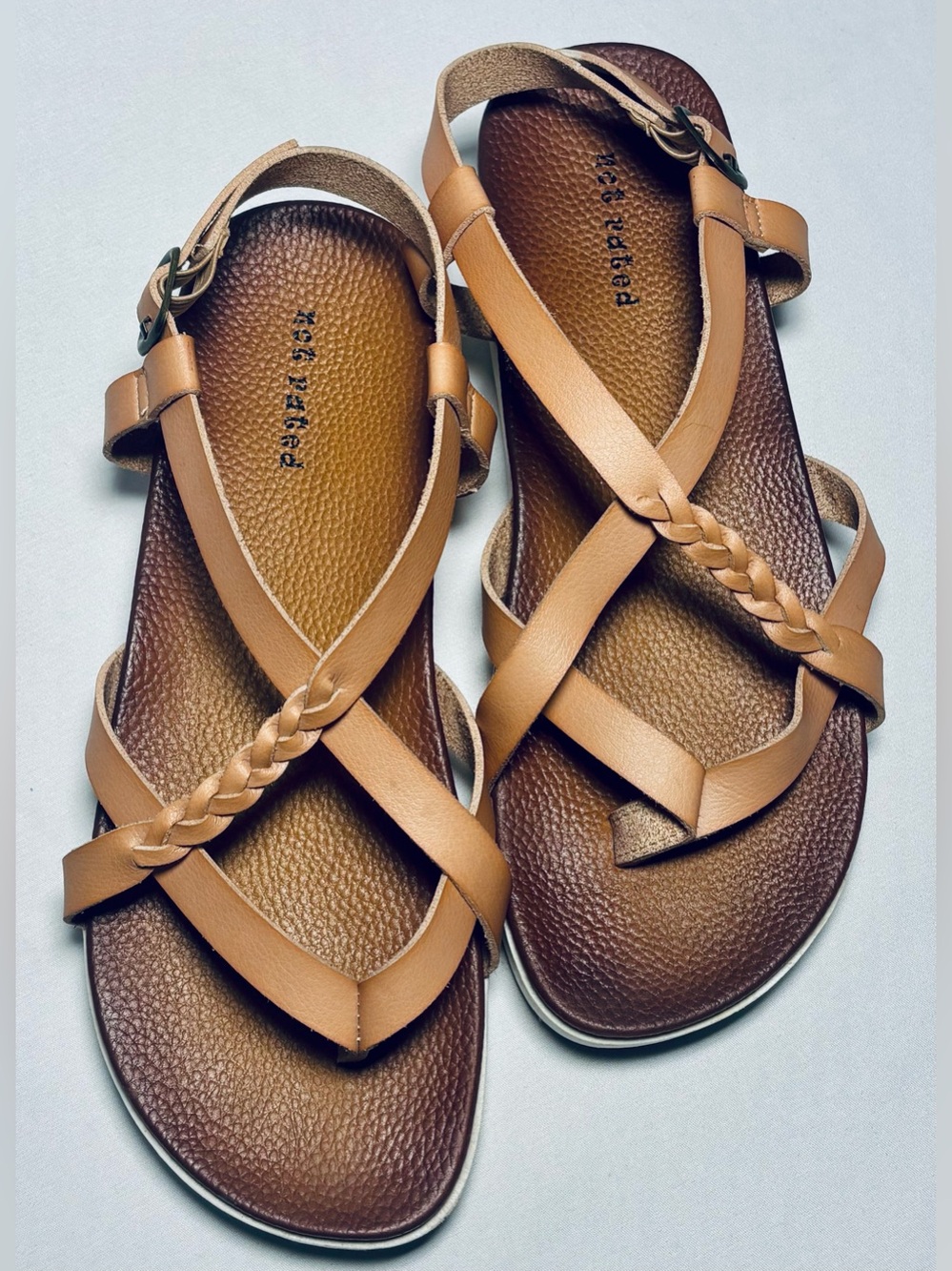 Not Rated Sela Sandals Faux Leather Tan White Women's Size 9 Very Good